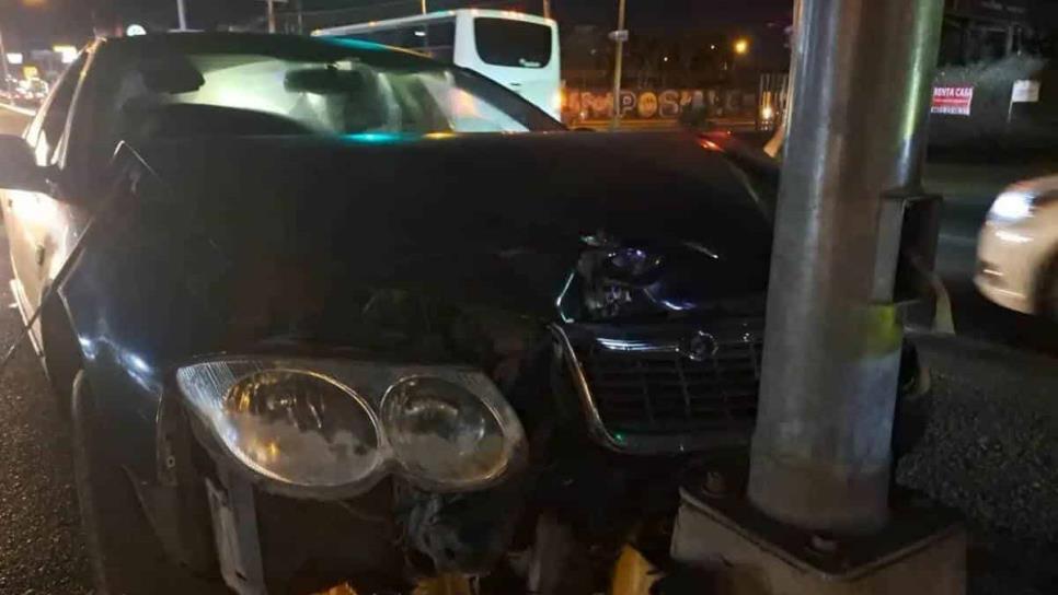 Noche de sábado accidentada en Mazatlán; se registran choques y volcaduras en la ciudad Noche de sábado accidentada en Mazatlán; se registran choques y volcaduras en la ciudad