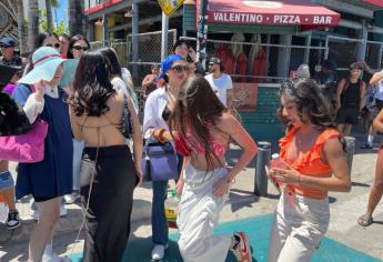 ¿Payaso de rodeo prohibido? Multarán a quien obstruya calles de Mazatlán en Semana Santa