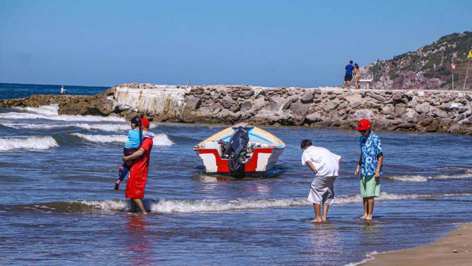 Seguridad Pública reporta 318 mil visitantes a playas de Mazatlán en Semana Santa