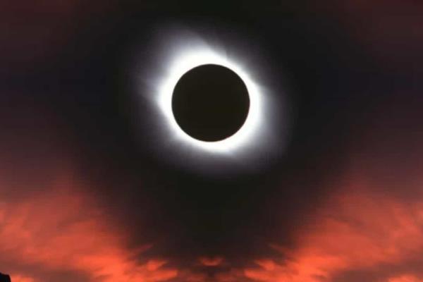 Eclipse solar 2024: Reos se amparan para presenciar el fenómeno; piden gafas