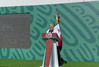 Histórica «Mañanera» de AMLO; observará el Eclipse Solar en la Tercera Región Militar