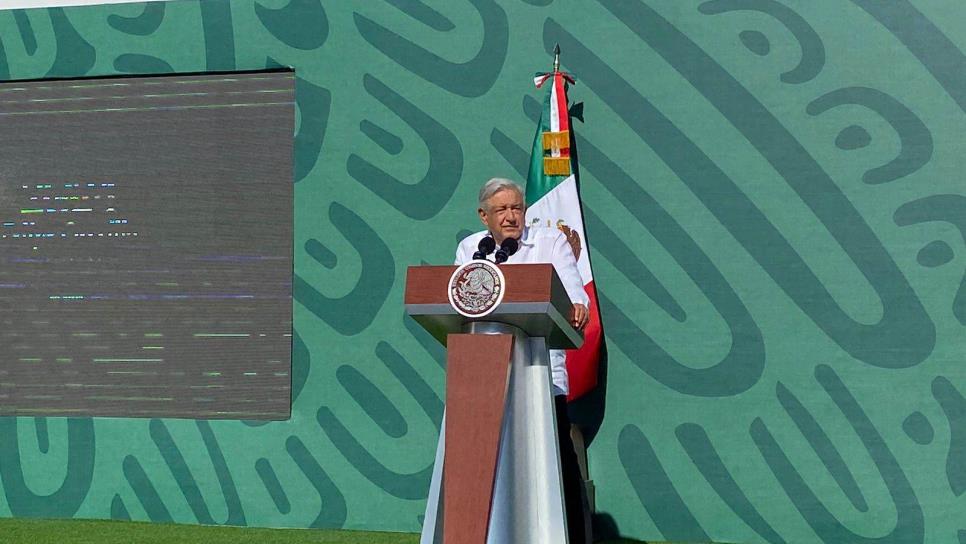 Histórica «Mañanera» de AMLO; observará el Eclipse Solar en la Tercera Región Militar