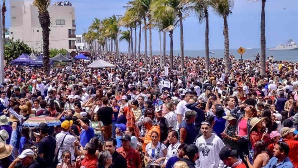 Turistas de más de 50 países llegaron a Mazatlán para ver el Eclipse Solar