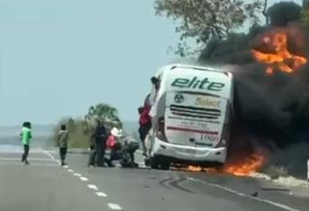 Camionazo en Angostura deja 4 muertos y 5 heridos: PC Sinaloa
