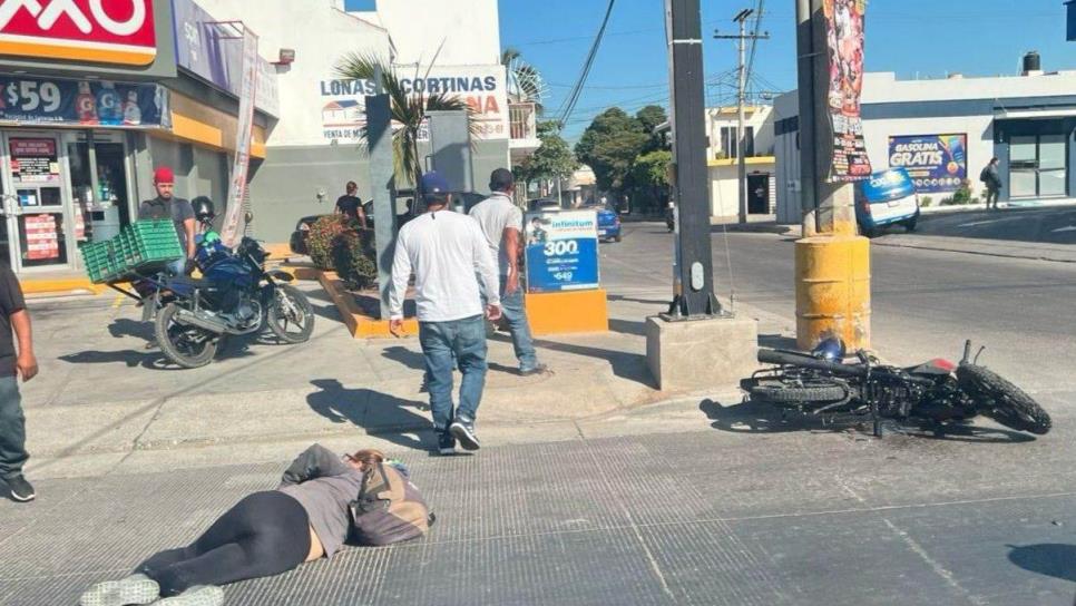 Doble accidente en la avenida Gabriel Leyva de Mazatlán moviliza a Cruz Roja Doble accidente en la avenida Gabriel Leyva de Mazatlán moviliza a Cruz Roja