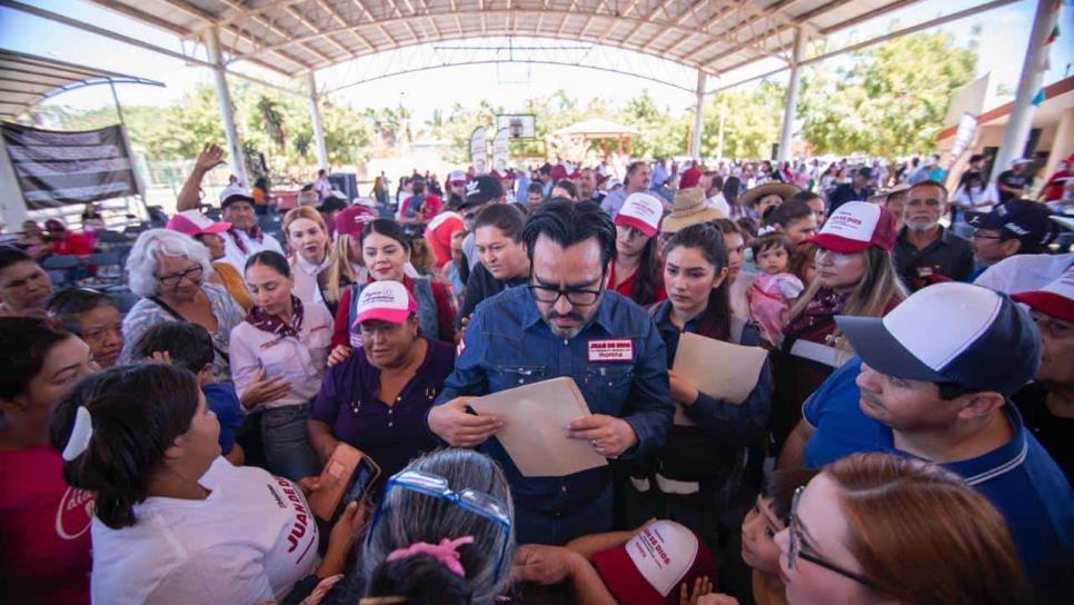 Gámez Mendívil promete construir malecón y arco de bienvenida en Cospita