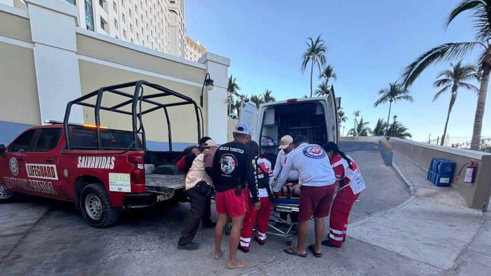 Turista de Zacatecas muere tras ser rescatado en playas de Mazatlán