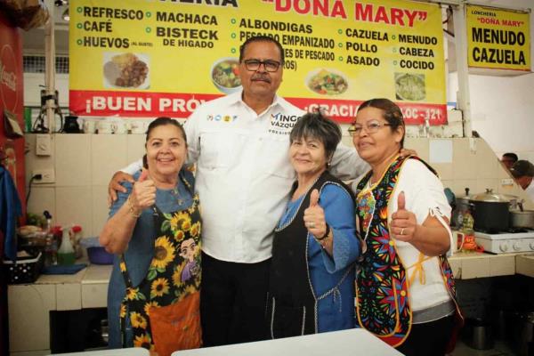 Mingo  Vázquez se compromete a mejorar mercados de Ahome 