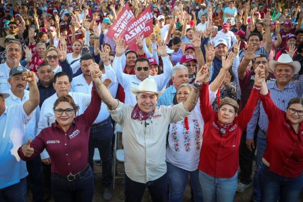 Enrique Inzunza propone crear  financiera sin corrupción para productores 