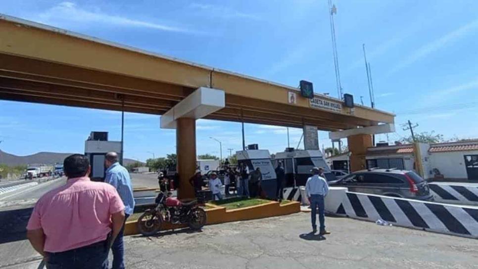 Productores liberan caseta de San Miguel Zapotitlán; se mantiene toma en Cuatro Caminos y Costa Rica