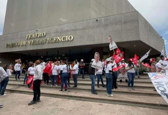 Burlas y abucheos; porras opacan debate de candidatos a la diputación federal del distrito 7