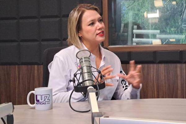 Érika Sánchez se compromete a construir el Anillo Periférico de Culiacán 