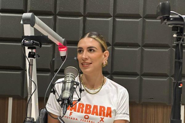 Bárbara Fox lo acepta, no tiene experiencia robando y engañando para ser diputada