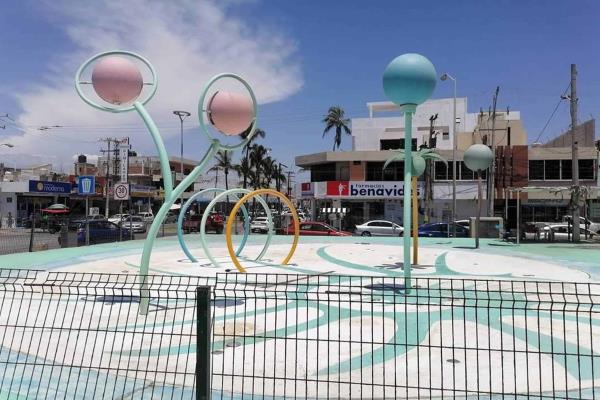 ¿Un chapuzón? Rehabilitan «Oasis Interactivo» del Parque Martiniano Carvajal en Mazatlán