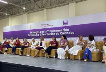 Mujeres del Sur de Sinaloa alzan sus voces en el panel «Feminismo y Revolución de Cuidados»