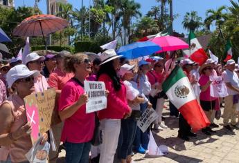 «La Marea Rosa» movió a Mazatlán; simpatizantes de Xóchitl Gálvez marchan por un cambio 