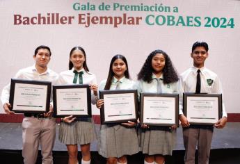 Otorgan a cinco estudiantes el galardón de Bachiller Ejemplar COBAES 2024