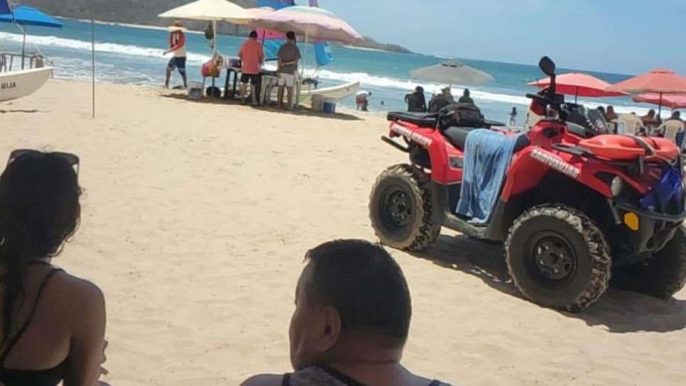 Salvavidas de Mazatlán rescatan a siete personas de morir ahogados 