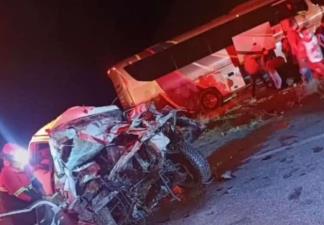 Tragedia en Sonora; choca autobús de pasajeros, van 3 muertos