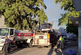 Incendio por quema de basura en Los Mochis moviliza a cuerpos de emergencia