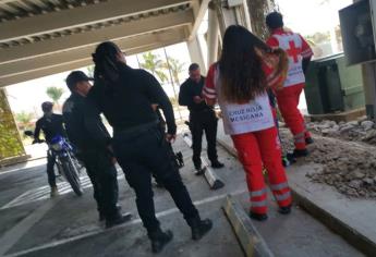 Apuñalan a niño de 12 años en riña de limpia vidrios en Los Mochis