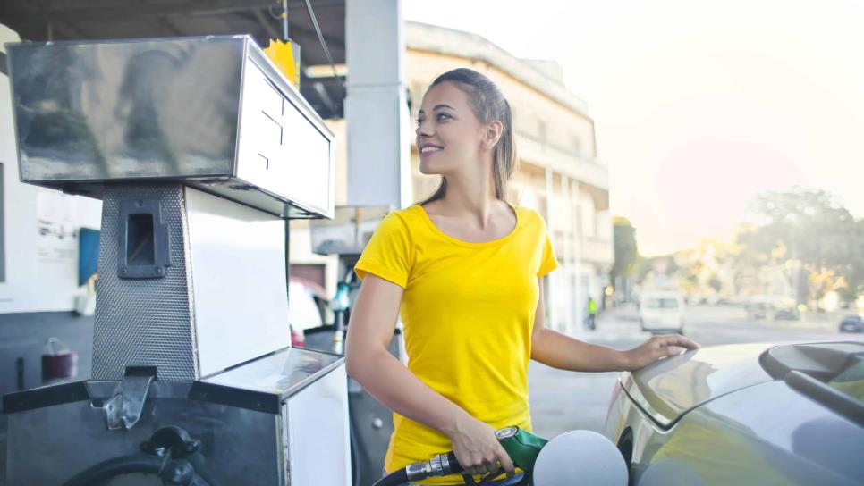 Esta es la razón por la que no debes cargar gasolina a mediodía 