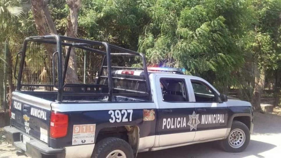 Agentes preventivos arrestan a un hombre con 10 bolsitas con mariguana