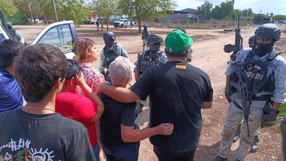 «Solo quiero ver que esté bien»: madre de menor atrapado en balacera de Eldorado