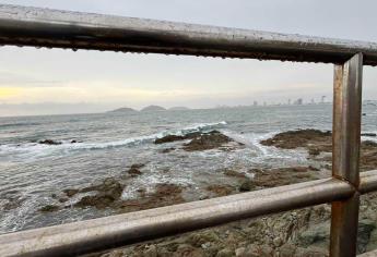 Pronostican noche y madrugada con lluvias para Mazatlán