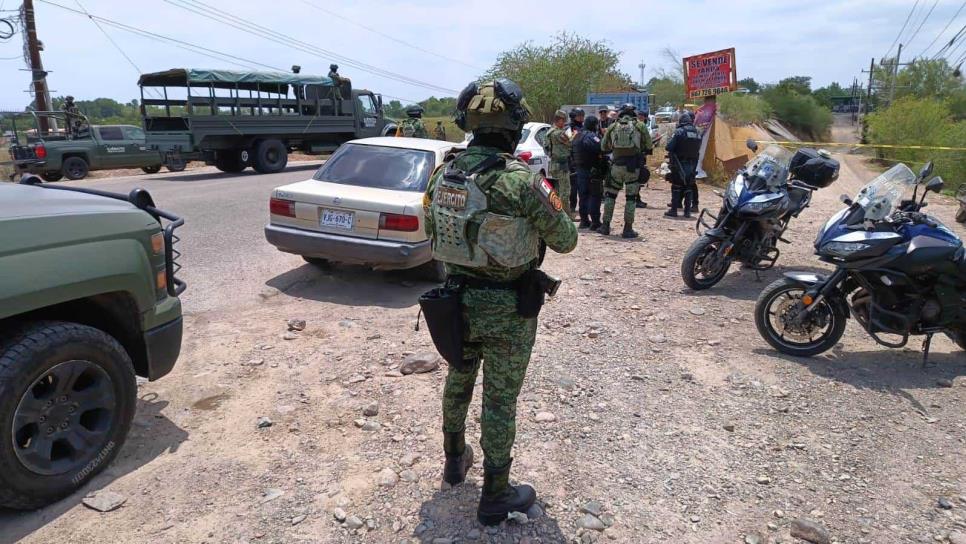 Hallan cadáver encobijado en la entrada del Piggy Back en Culiacán