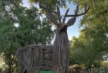 No solo Mazatlán, El Fuerte luce monumental escultura de venado ¿ya lo conoces?