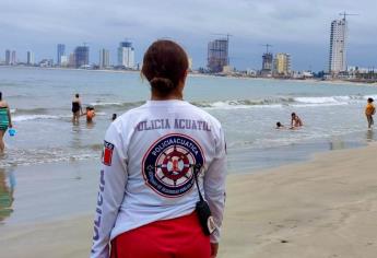 Olas de hasta 3 metros de alto por fenómeno de mar de fondo en Mazatlán