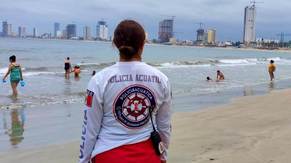 Olas de hasta 3 metros de alto por fenómeno de mar de fondo en Mazatlán