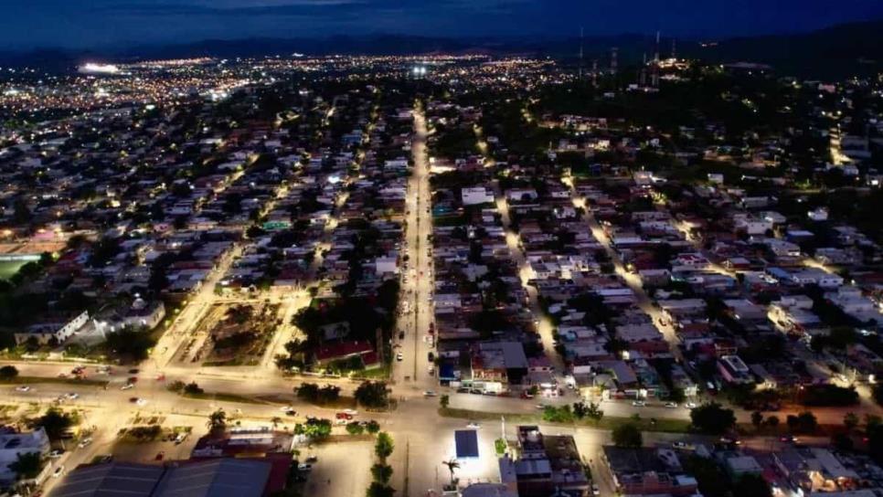 Edgar González cerrará su administración con instalación de 35 mil luminarias en Mazatlán