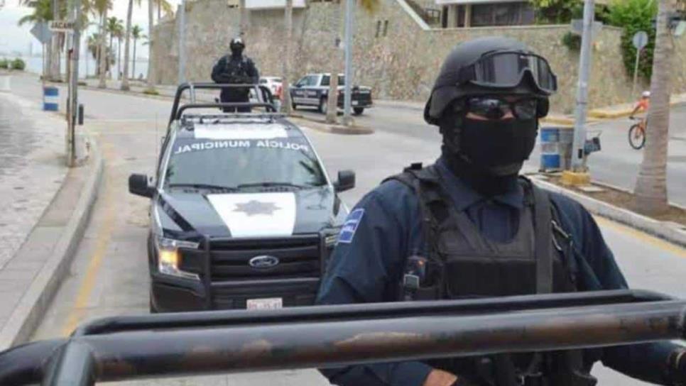 ¡Está prohibido! Advierten arrestos a policías de Mazatlán que utilicen pasamontañas