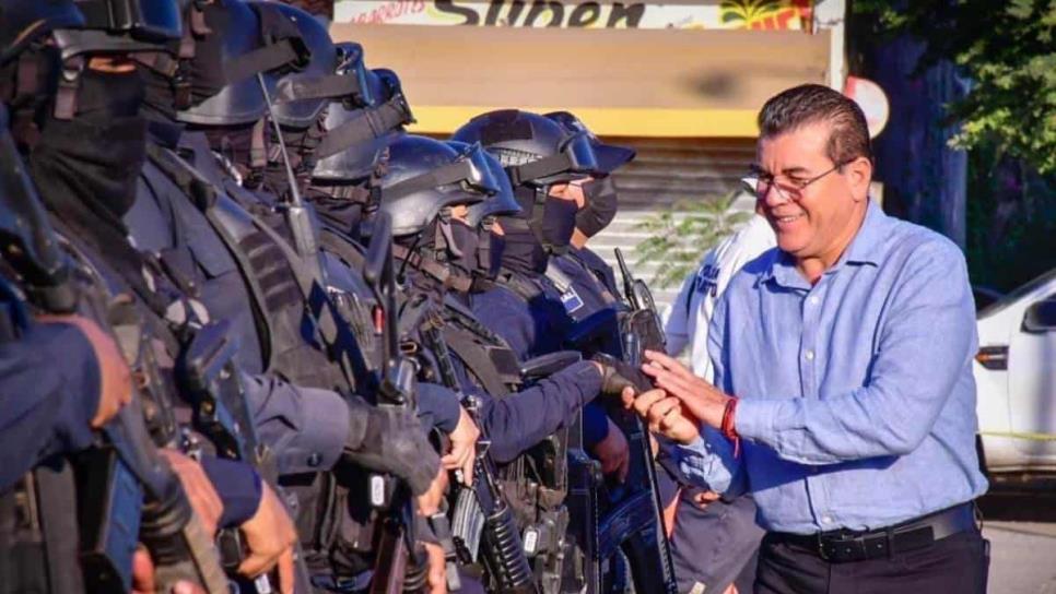 Alcalde de Mazatlán celebra que policías dejen de usar pasamontañas