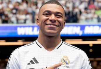 El Real Madrid presenta a Kylian Mbappé frente a más de 80 mil personas