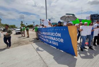 «Fuera los corruptos de la UAS» responde Rocha Moya a manifestantes en Los Mochis