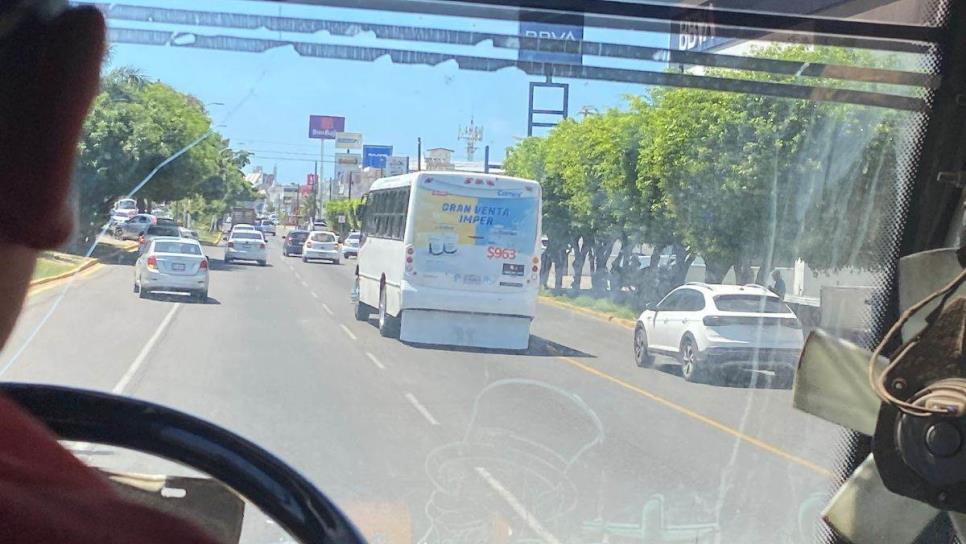 En Mazatlán multan a más de 100 conductores semanalmente por no respetar el carril preferencial; esta es la multa