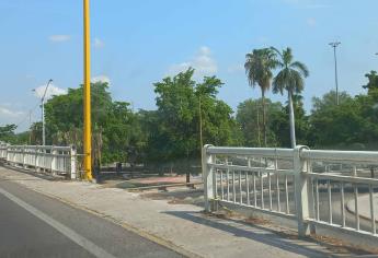 Puente Jorge Almada en Culiacán es un riesgo; lleva un año sin barandal de protección