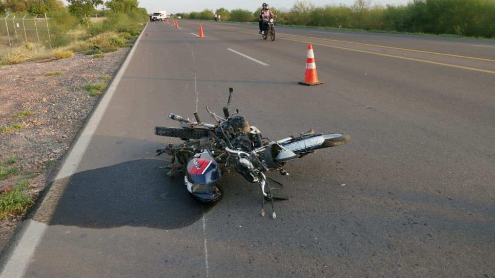 Joven motociclista muere arrollado por la carretera Los Mochis-Ahome