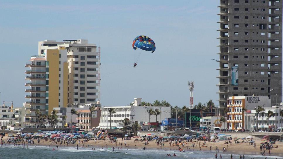 Para evitar estafas en Mazatlán, el gobierno niega permisos a constructoras incumplidas 