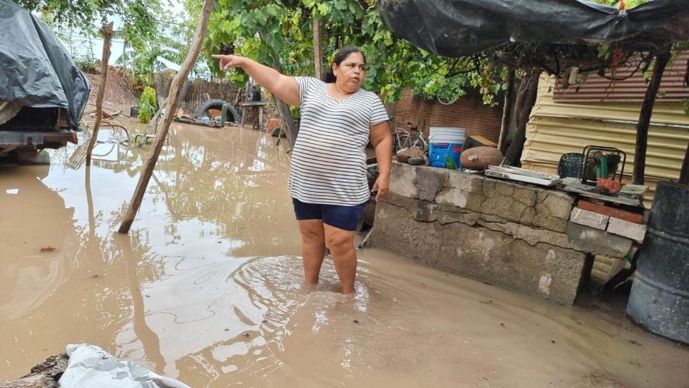 No durmieron en El Tamarindo por sacar el agua de sus casas; las lluvias los inundaron