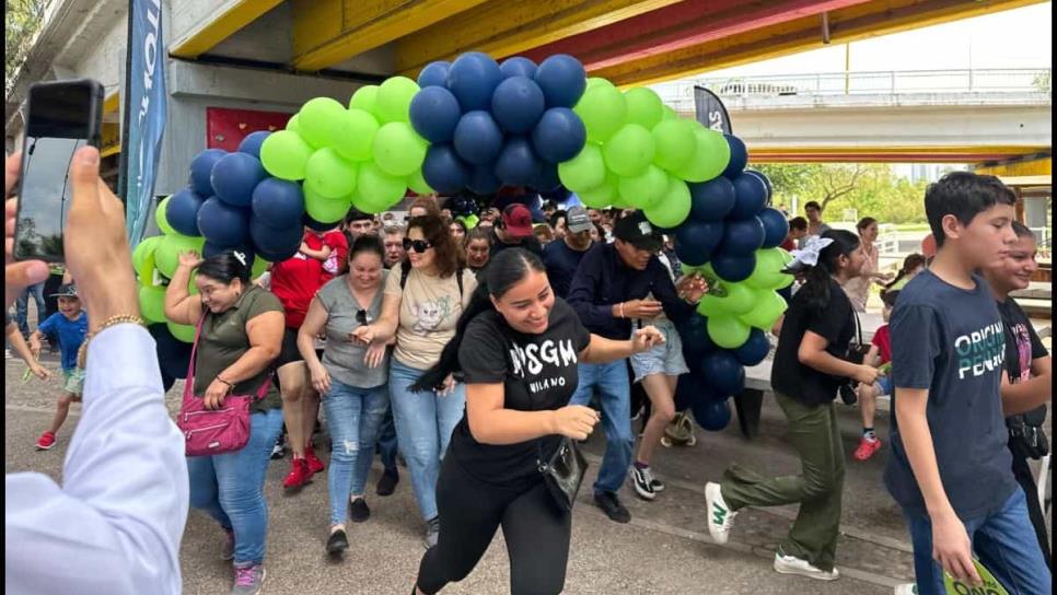 Radioescuchas de Culiacán celebran el tercer aniversario de José Rodríguez en Luz Noticias 