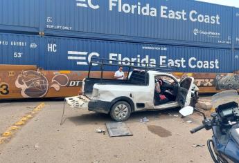 Conductor intenta ganarle el paso al tren y es arrollado en cruce ferroviario de Mazatlán