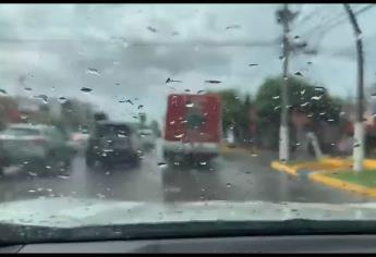 Se cumple pronóstico y llueve en toda la ciudad de Los Mochis 