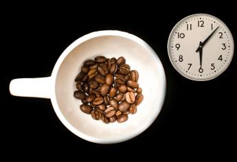 ¿En la mañana, tarde o en la noche? Esta es la mejor hora para tomar café, según expertos