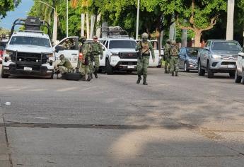 Fuerzas especiales se enfrentan a civiles en pleno centro de Culiacán