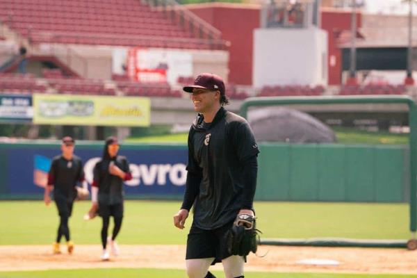 Sherman Castañeda se dice maduro y con experiencia para encarar la temporada 24-25 con Tomateros 