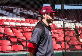 El Zurdo Culichi Rubén Reyes se incorpora a las prácticas con Tomateros de Culiacán